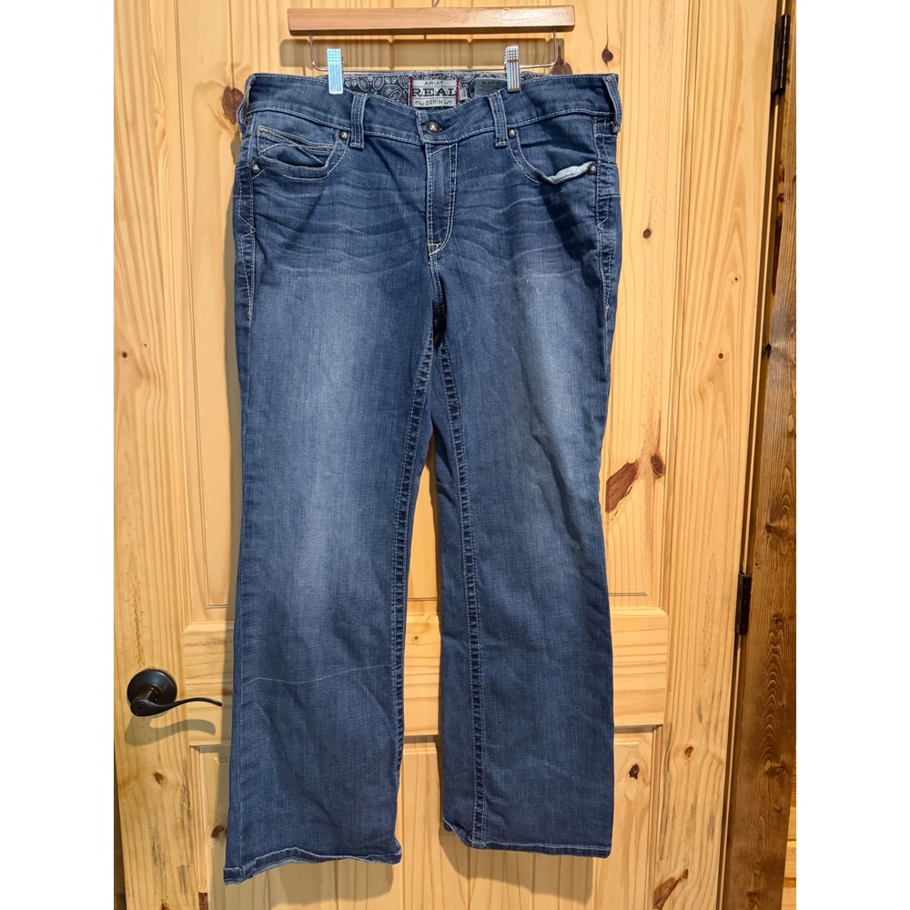 Ariat REAL Denim Womens 34S Medium Wash Bootcut Stretch Jeans Embroidered Pocket